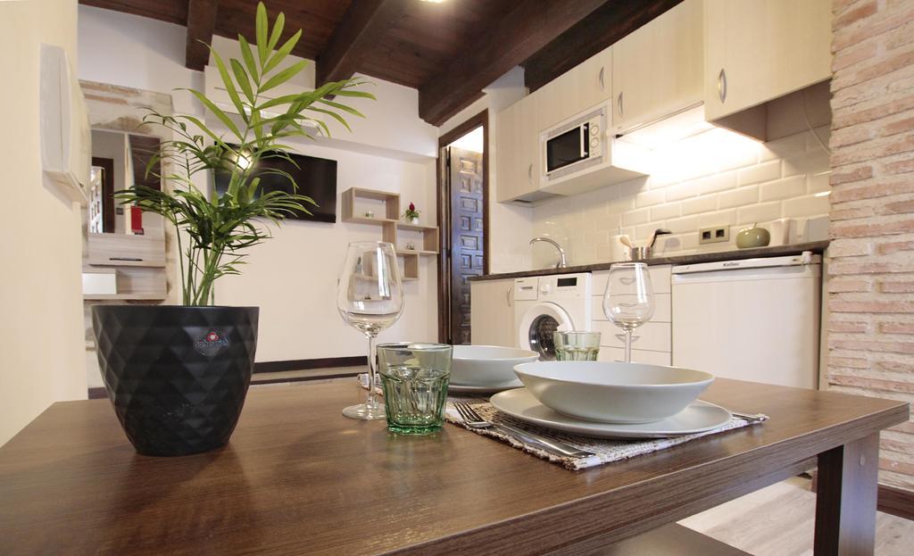 Apartamentos Alcantara Toledo Luaran gambar