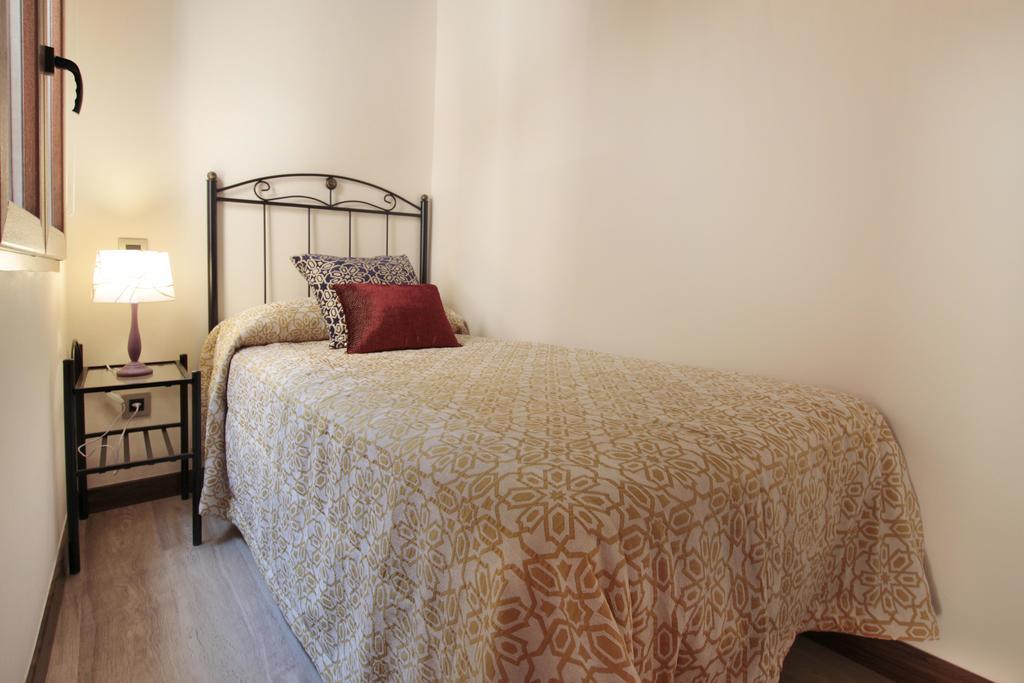 Apartamentos Alcantara Toledo Luaran gambar