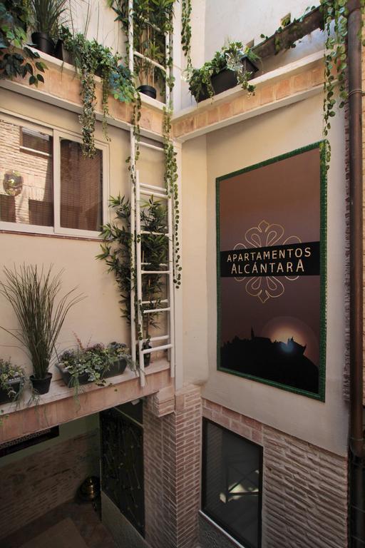 Apartamentos Alcantara Toledo Luaran gambar