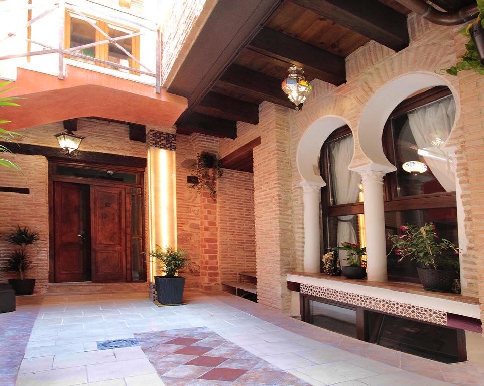 Apartamentos Alcantara Toledo Luaran gambar